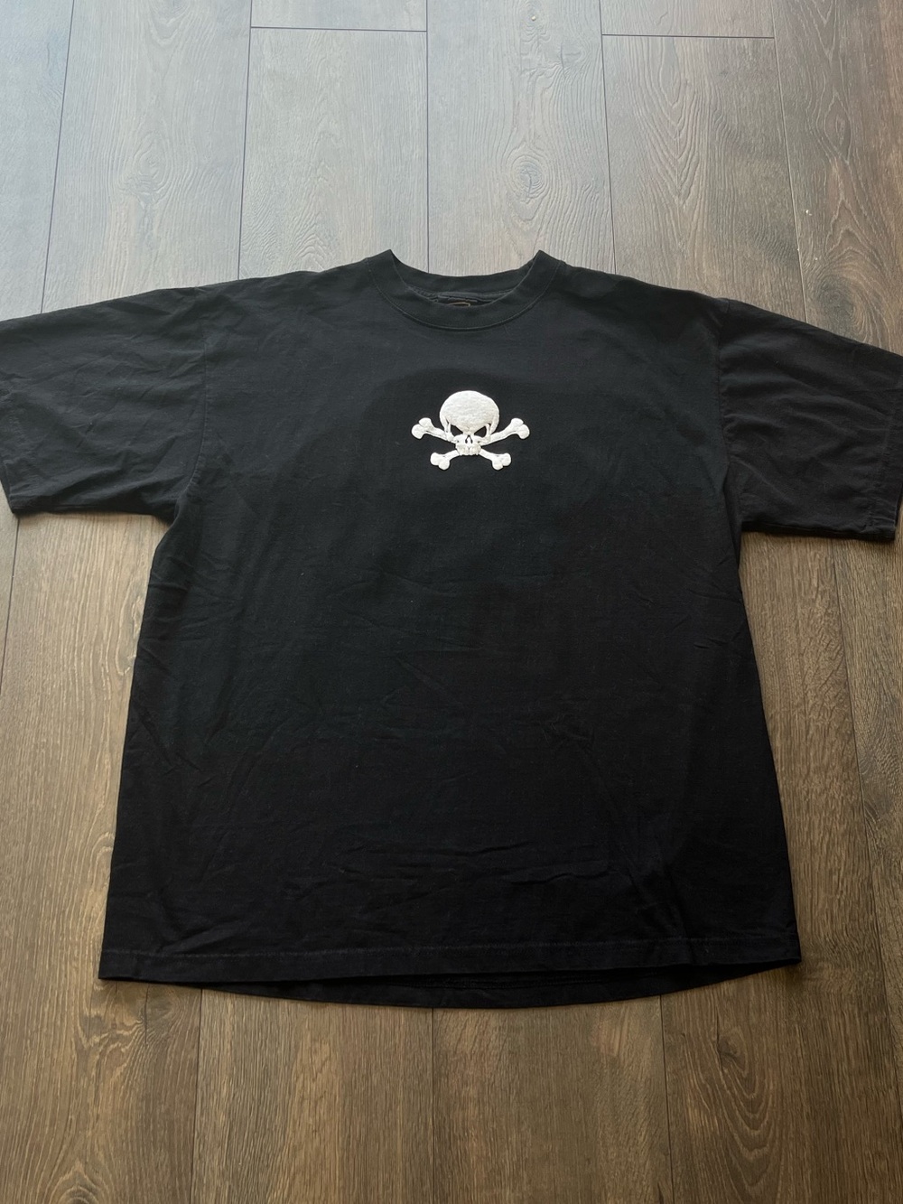 CH Gold Series Skull & Crossbones Graphic Tee